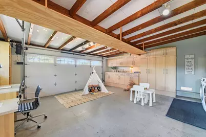 201 Thompson Sq, Mountain View, CA 94043 - Photo 37