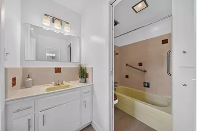 2433 W Hedding St, San Jose, CA 95128 - Photo 55
