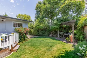 1241 Edinburgh St, San Mateo, CA 94402 - Photo 31