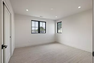 568 Creekside Ct, Half Moon Bay, CA 94019 - Photo 33