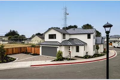 568 Creekside Ct, Half Moon Bay, CA 94019 - Photo 47