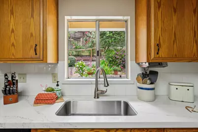 127 Mar Vista Dr, Monterey, CA 93940 - Photo 11