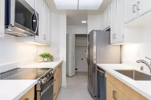 1026 Shoreline Dr, San Mateo, CA 94404 - Photo 11
