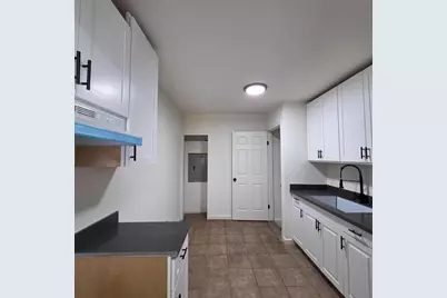 1181 60th Ave, Oakland, CA 94621 - Photo 3