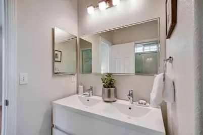 504 Waterlily Ln, Redwood City, CA 94065 - Photo 31