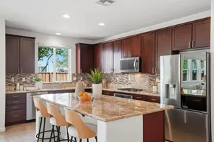 1439 Shore Dr, San Jose, CA 95131 - Photo 9
