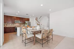 1439 Shore Dr, San Jose, CA 95131 - Photo 15
