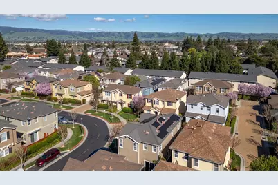 730 Tennyson Dr, Gilroy, CA 95020 - Photo 39