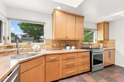 1397 Dentwood Dr, San Jose, CA 95118 - Photo 11