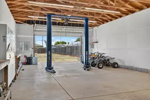 664 Middlefield Rd, Salinas, CA 93906 - Photo 37