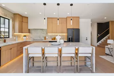 401 Grand St, Redwood City, CA 94062 - Photo 13