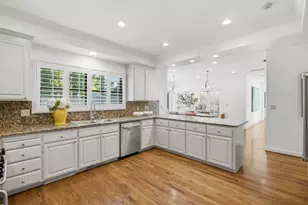 306 Walsh Rd, Atherton, CA 94027 - Photo 25