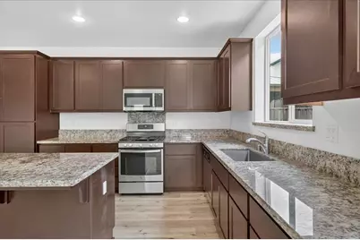 1225 Rosales Ln, Hollister, CA 95023 - Photo 11