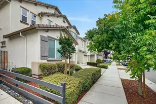 1225 Rosales Ln, Hollister, CA 95023 - Photo 3
