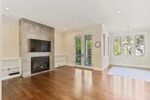 240 University Dr, Menlo Park, CA 94025 - Photo 5