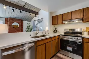 631 Midrock Cors, Mountain View, CA 94043 - Photo 5