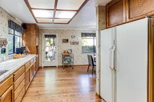 10675 Club House Ln, Cupertino, CA 95014 - Photo 11