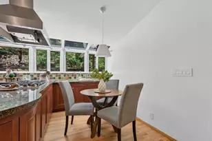 21030 Canyon View Dr, Saratoga, CA 95070 - Photo 27
