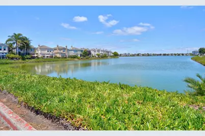 732 Mediterranean Ln, Redwood City, CA 94065 - Photo 47