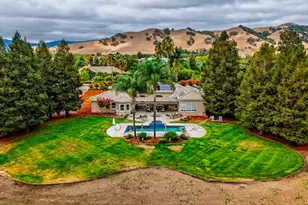 10746 Green Valley Dr, Gilroy, CA 95020 - Photo 3