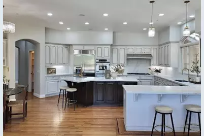 10746 Green Valley Dr, Gilroy, CA 95020 - Photo 5