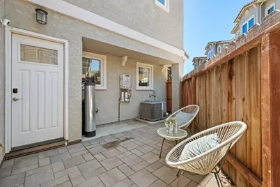 1343 Araujo St, San Jose, CA 95131 - Photo 39