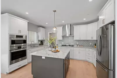 1343 Araujo St, San Jose, CA 95131 - Photo 11