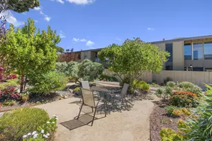 451 Dela Vina 107, Monterey, CA 93940 - Photo 21