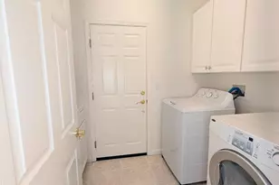 9041 Village View Loop, San Jose, CA 95135 - Photo 5