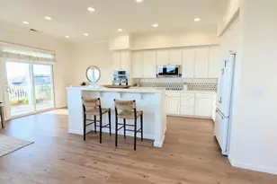 9041 Village View Loop, San Jose, CA 95135 - Photo 13