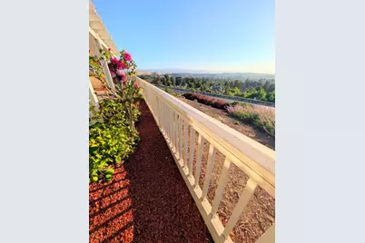 9041 Village View Loop, San Jose, CA 95135 - Photo 23