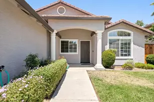 1571 Mimosa St, Hollister, CA 95023 - Photo 3