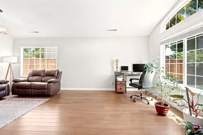 1571 Mimosa St, Hollister, CA 95023 - Photo 5