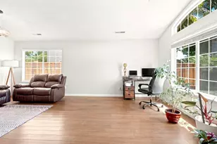 1571 Mimosa St, Hollister, CA 95023 - Photo 5