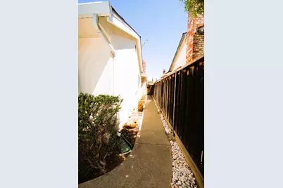 1714 Lobelia Ln, San Jose, CA 95124 - Photo 31