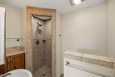 264 Maryal Dr, Salinas, CA 93906 - Photo 13