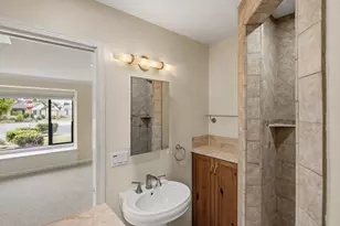 264 Maryal Dr, Salinas, CA 93906 - Photo 11