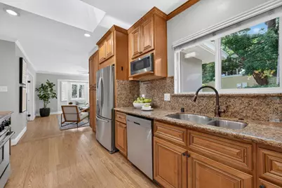 2489 Edith Ave, Redwood City, CA 94061 - Photo 23