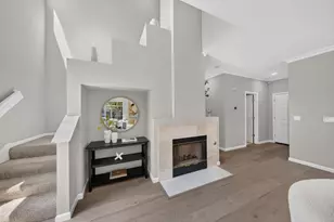 180 Espinosa Ln, Mountain View, CA 94043 - Photo 11