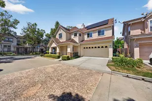 180 Espinosa Ln, Mountain View, CA 94043 - Photo 3