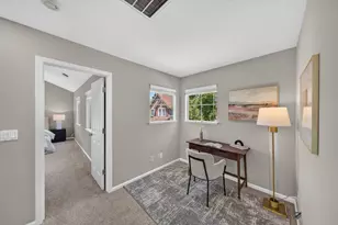 180 Espinosa Ln, Mountain View, CA 94043 - Photo 21