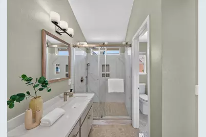 180 Espinosa Ln, Mountain View, CA 94043 - Photo 29