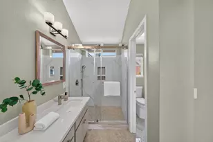 180 Espinosa Ln, Mountain View, CA 94043 - Photo 29
