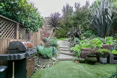 1243 De Haro St, San Francisco, CA 94107 - Photo 9