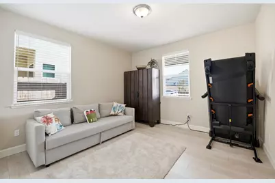 1196 Wildrose Dr, Hollister, CA 95023 - Photo 13