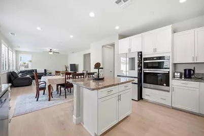 1196 Wildrose Dr, Hollister, CA 95023 - Photo 9