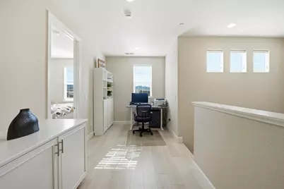 1196 Wildrose Dr, Hollister, CA 95023 - Photo 15