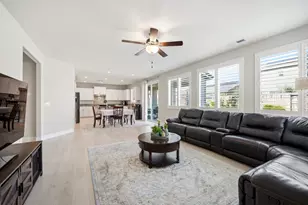 1196 Wildrose Dr, Hollister, CA 95023 - Photo 5