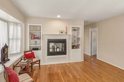 1072 Laurie Ave, San Jose, CA 95125 - Photo 17