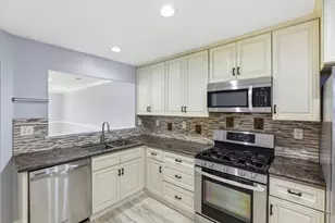 17125 Creekside Cir, Morgan Hill, CA 95037 - Photo 5